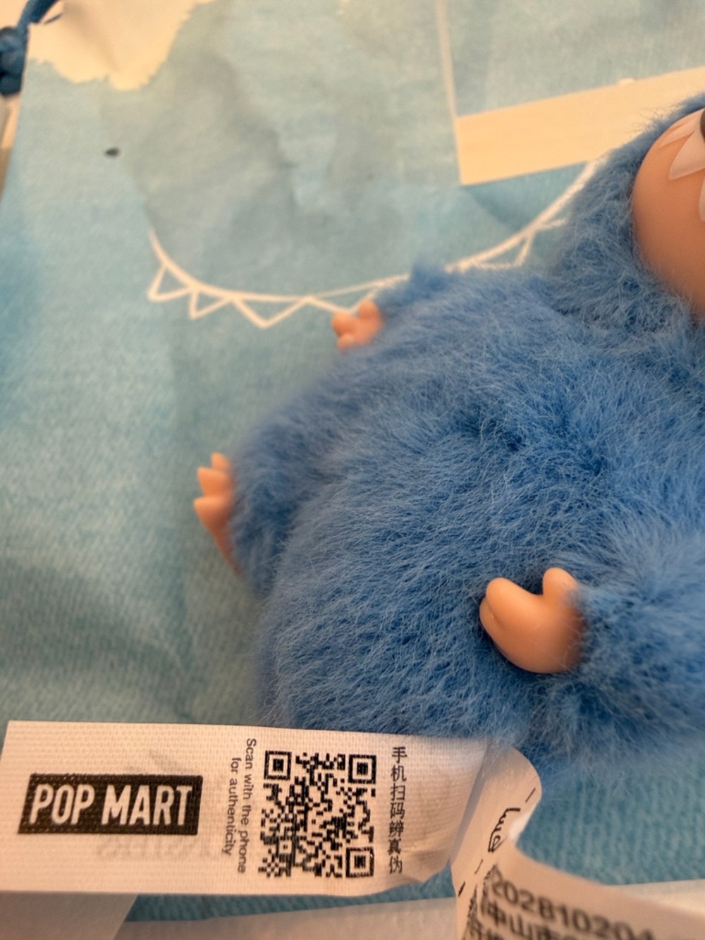 New Pop Mart LETTER O Pin for Love Labubu Vinyl Plush Pendant - Picture 5 of 8